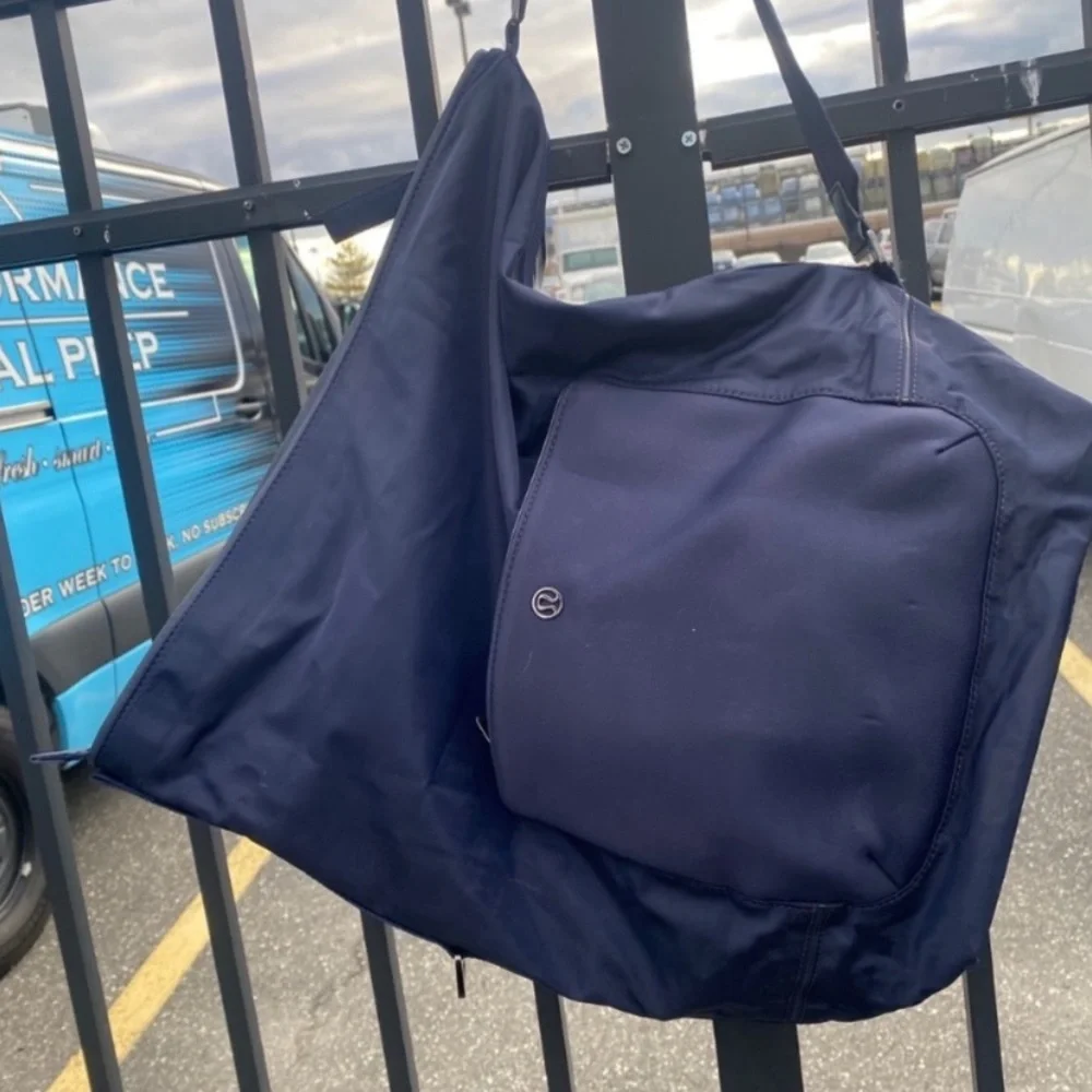 lululemon athletica Deep Blue Performance Jacket
